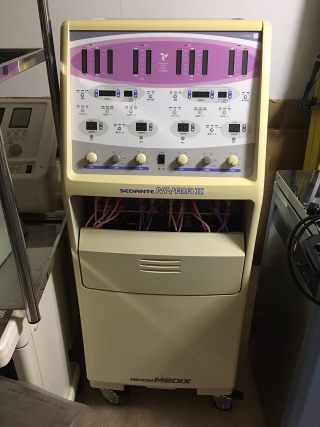 干渉電流型低周波治療器　セダンテミリアⅡ　SD－5202